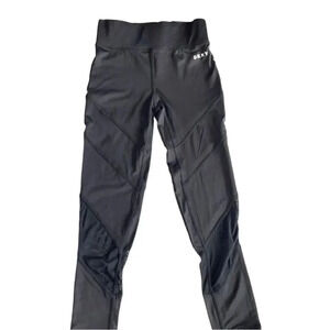 DKNY Girls leggings Black Mesh panels NWT Girls size 7 athletic athleisure